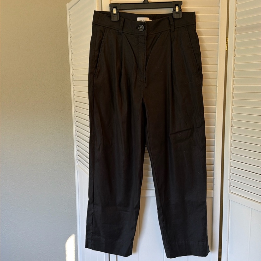 Black pleated ankle trousers
